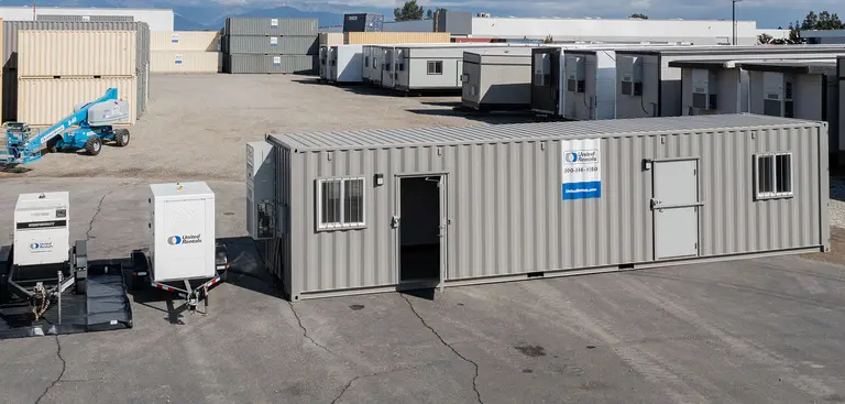 Equipment shelter