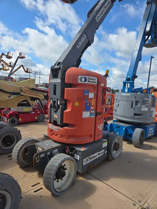 2018 Skyjack SJ30ARJE Articulating Boom Lift
