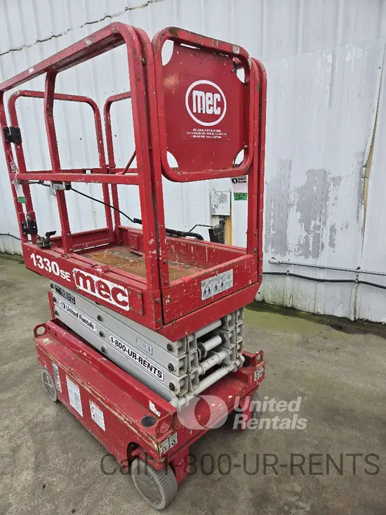 2017 MEC 1330SE Scissor Lift