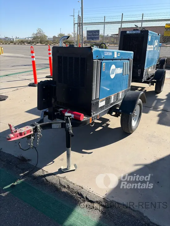 2021 Miller Welders Big Blue 300R Welder