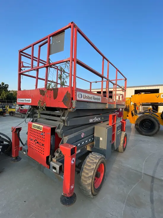 2018 Skyjack SJ8841RT Rough Terrain Scissor Lift