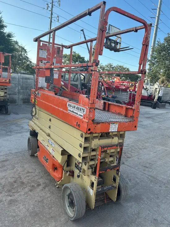 2017 JLG 2632ES Scissor Lift