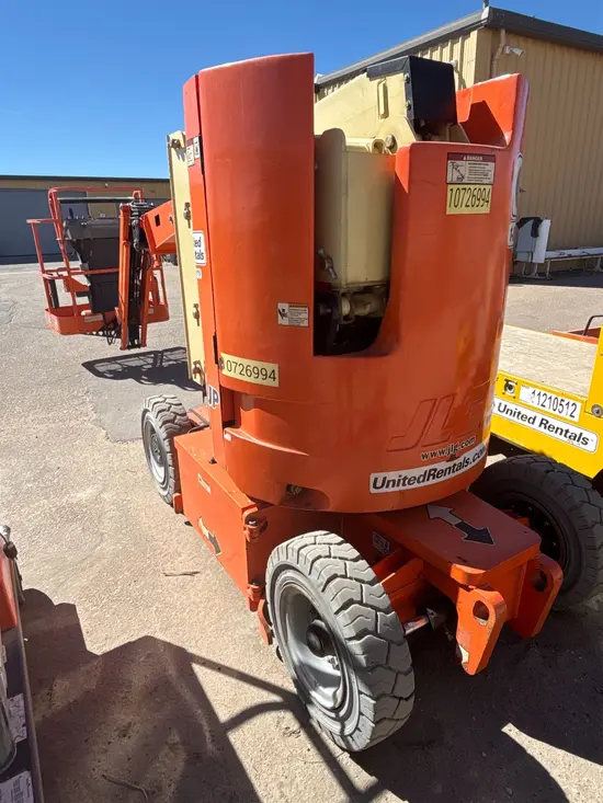 2018 JLG E300AJP Articulating Boom Lift