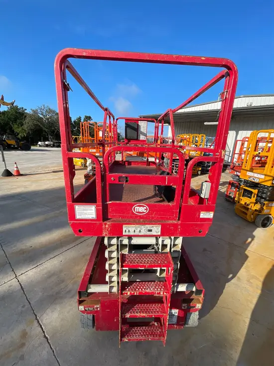 2018 MEC 3346SE Scissor Lift
