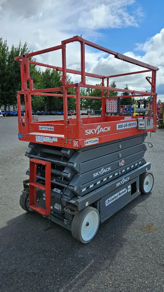 2018 Skyjack SJIII4632 Scissor Lift