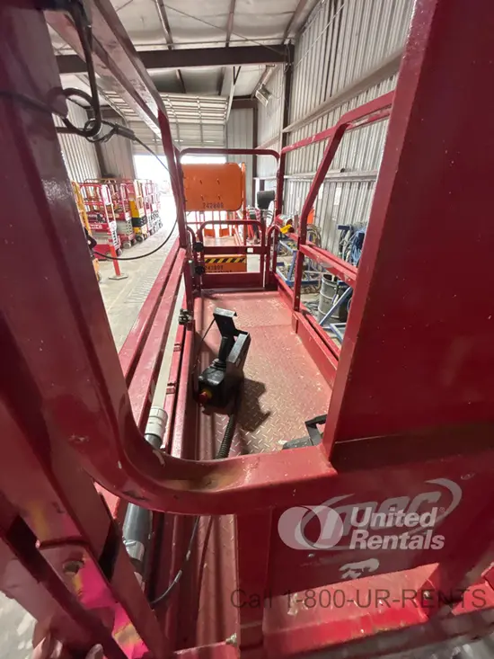2019 MEC 2632SE Scissor Lift