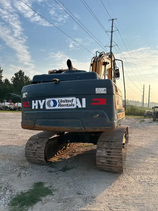 2019 HYUNDAI HX160L Excavator