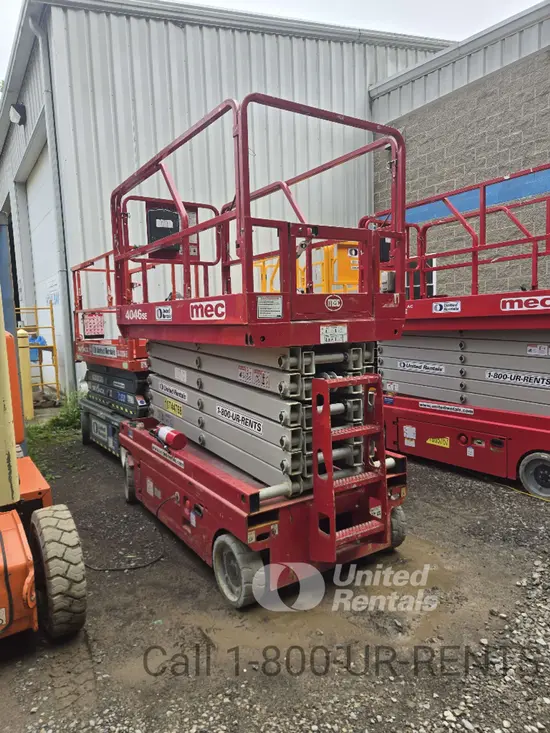 2018 MEC 4046SE Scissor Lift