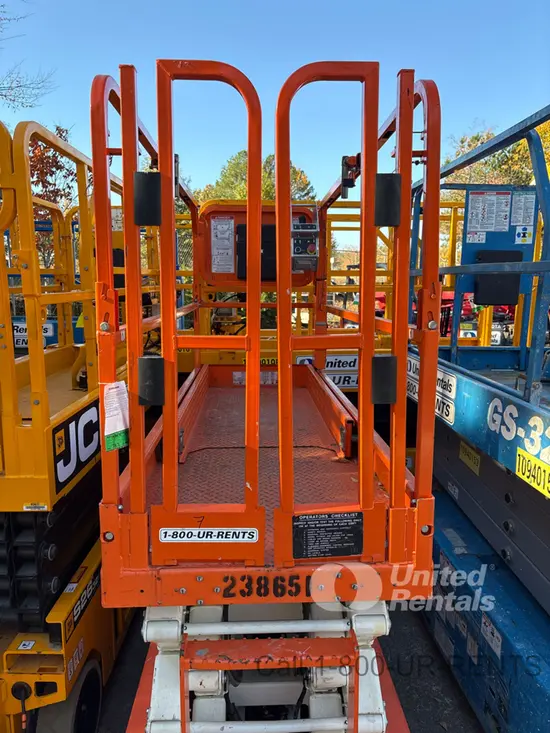 2019 Snorkel S3226E Scissor Lift