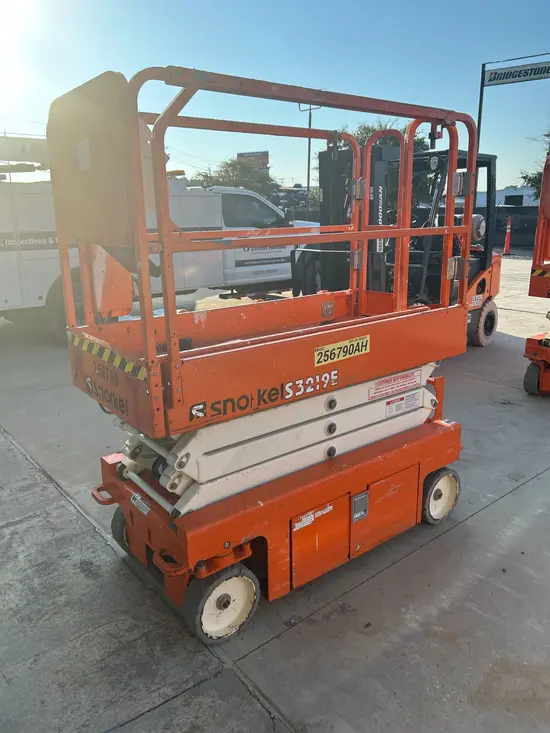 2020 Snorkel S3219E Scissor Lift