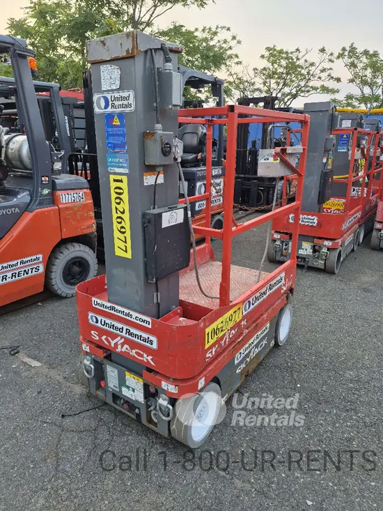 2017 Skyjack SJ12 Self-Propelled One-Person Lift