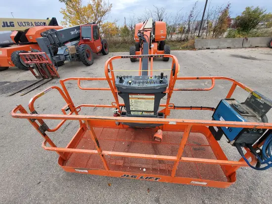 2019 JLG 660SJ Boom Lift