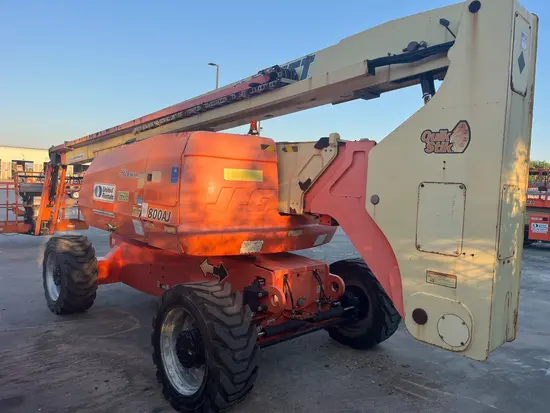 2017 JLG 800AJ Articulating Boom Lift