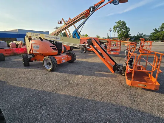 2017 JLG 600AJ Articulating Boom Lift