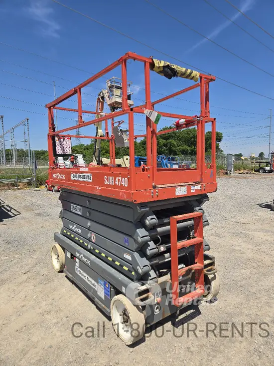 2017 Skyjack SJIII4740 Scissor Lift