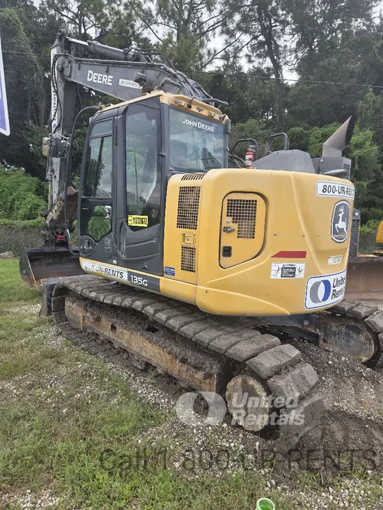 2022 John Deere 135G Excavator