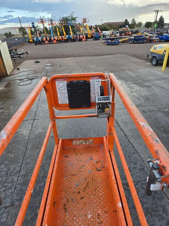 2019 Snorkel S3226E Scissor Lift