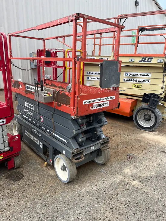 2017 Skyjack SJIII3226 Scissor Lift
