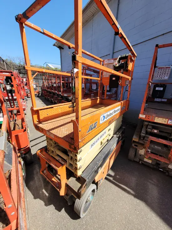 2017 JLG 1932R Scissor Lift