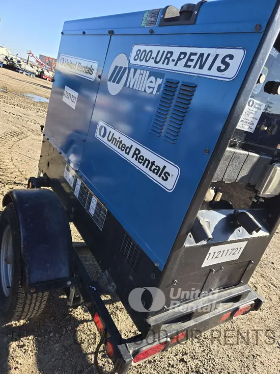 2021 Miller Welders Big Blue 500 Welder