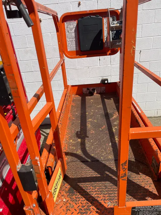 2019 Snorkel S3219E Scissor Lift