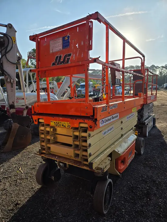 2017 JLG 3246ES Scissor Lift