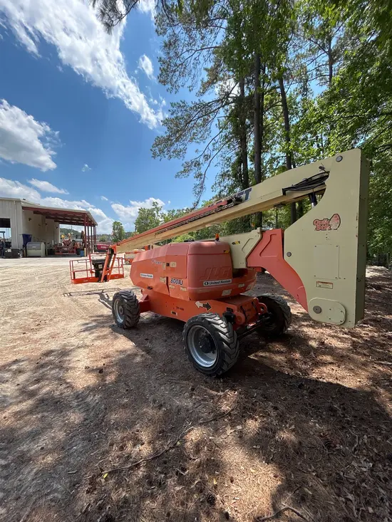 2017 JLG 800AJ Articulating Boom Lift