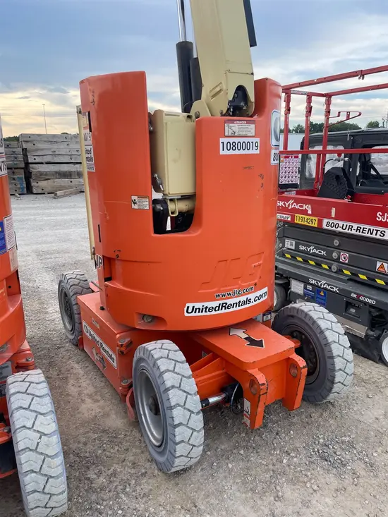2018 JLG E300AJP Articulating Boom Lift