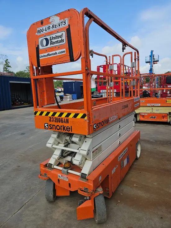 2019 Snorkel S3226E Scissor Lift