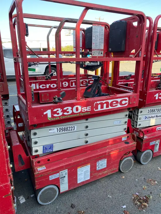 2019 MEC 1330SE Scissor Lift