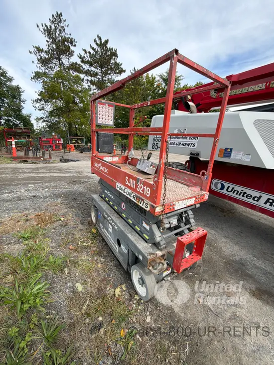 2016 Skyjack SJIII3219 Scissor Lift