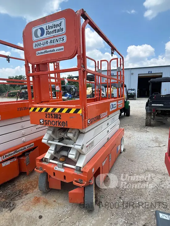 2019 Snorkel S3226E Scissor Lift