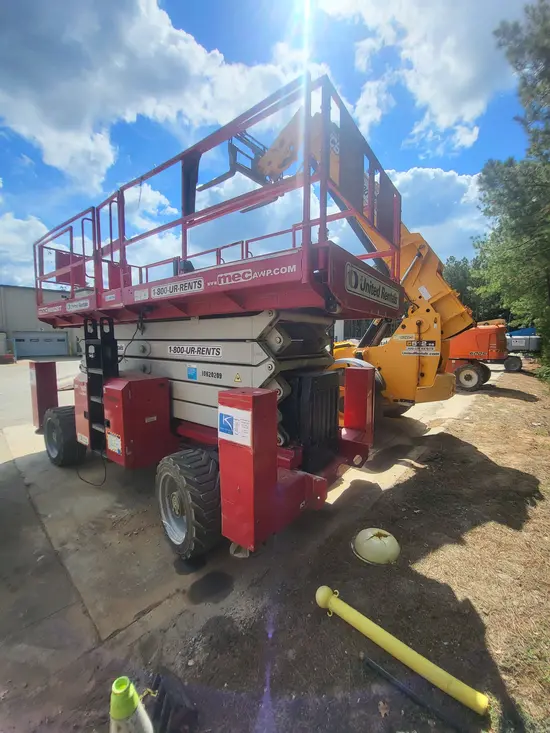 2017 MEC 6092RT Rough Terrain Scissor Lift