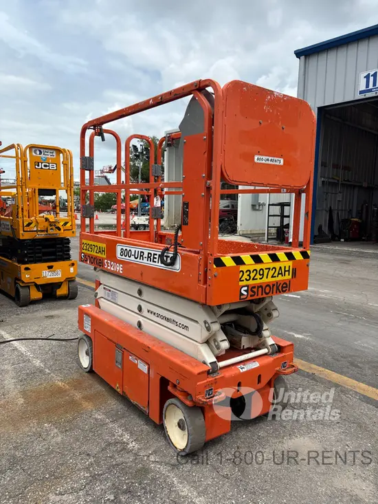 2019 Snorkel S3219E Scissor Lift
