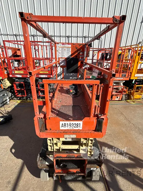2019 JLG 1932R Scissor Lift