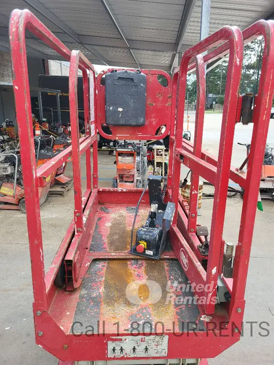 2017 MEC 1330SE Scissor Lift