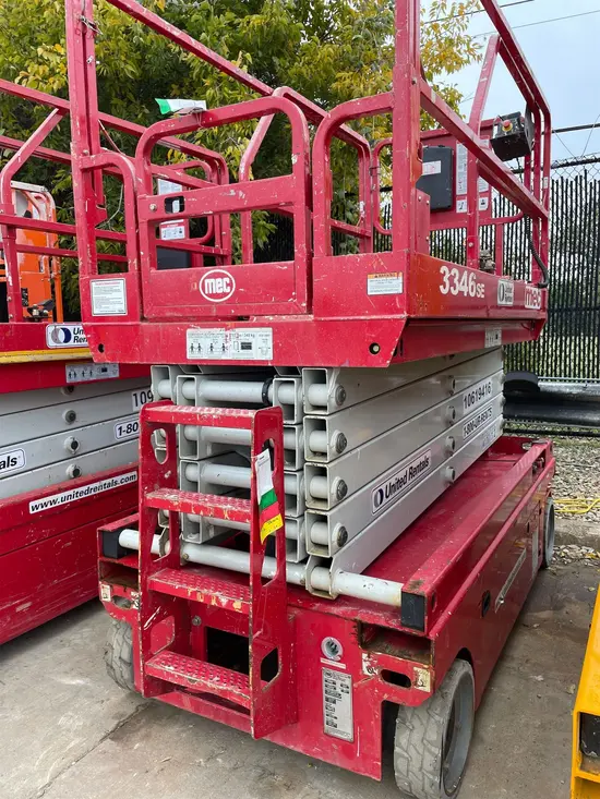 2017 MEC 3346SE Scissor Lift