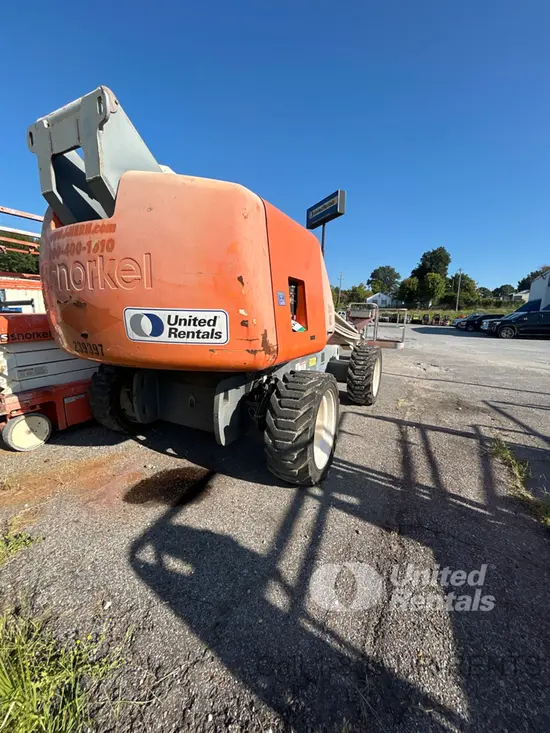 2021 Snorkel 660SJ Boom Lift