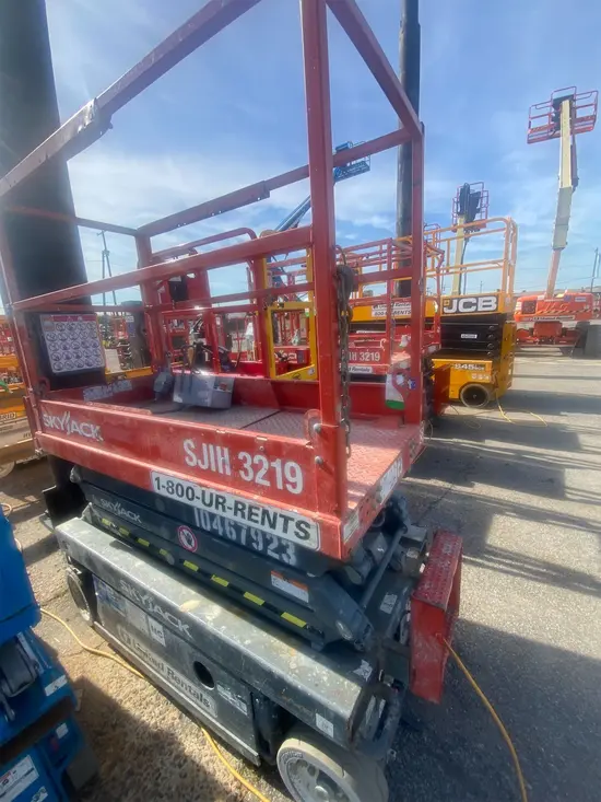 2016 Skyjack SJIII3219 Scissor Lift