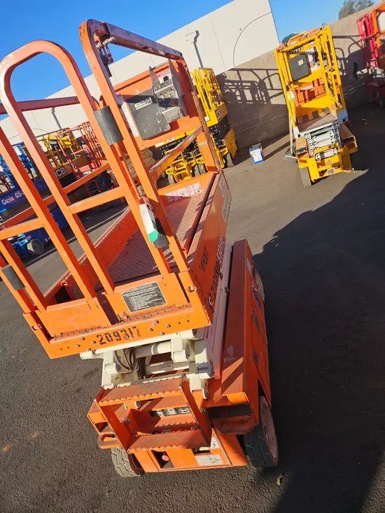 2018 Snorkel S3219E Scissor Lift