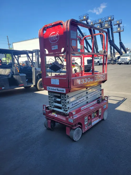 2018 MEC 1330SE Scissor Lift
