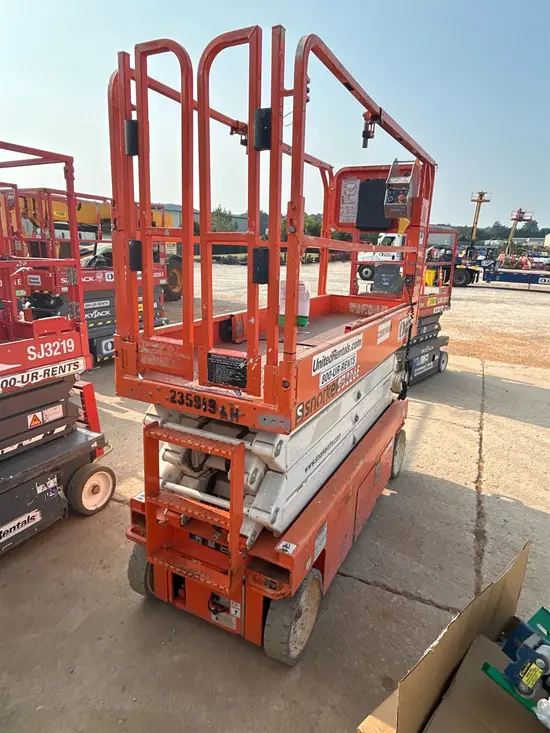 2019 Snorkel S3226E Scissor Lift