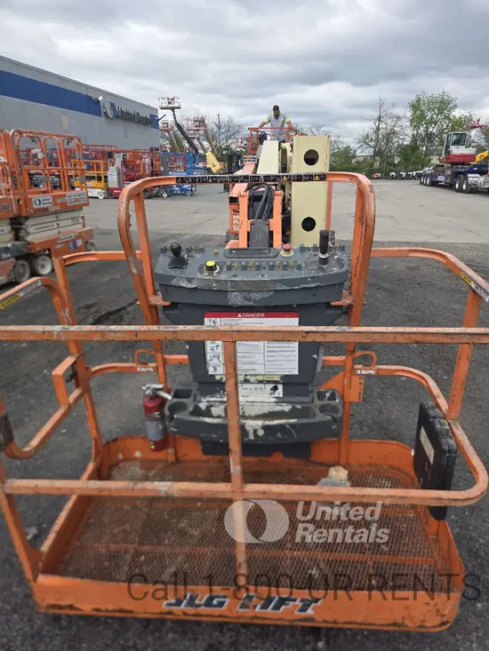 2016 JLG E450AJ Articulating Boom Lift