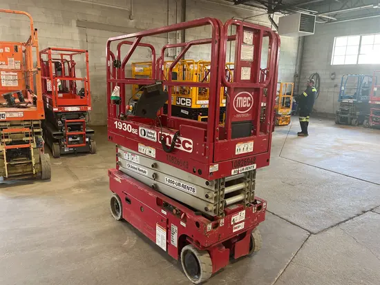 2018 MEC 1930SE Scissor Lift