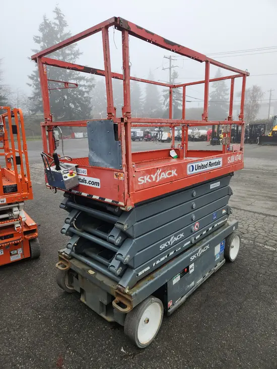 2018 Skyjack SJIII4740 Scissor Lift