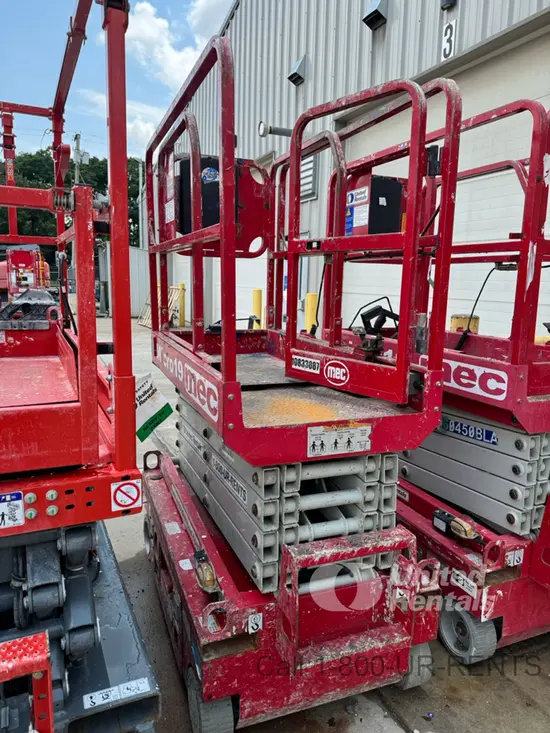 2018 MEC MICRO 19 Scissor Lift