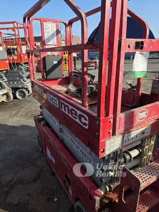 2018 MEC 1930SE Scissor Lift