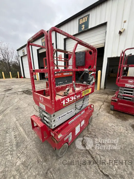 2019 MEC 1330SE Scissor Lift
