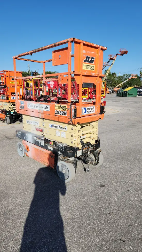 2018 JLG 1932R Scissor Lift