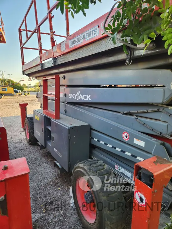 2018 Skyjack SJ9250RT Rough Terrain Scissor Lift